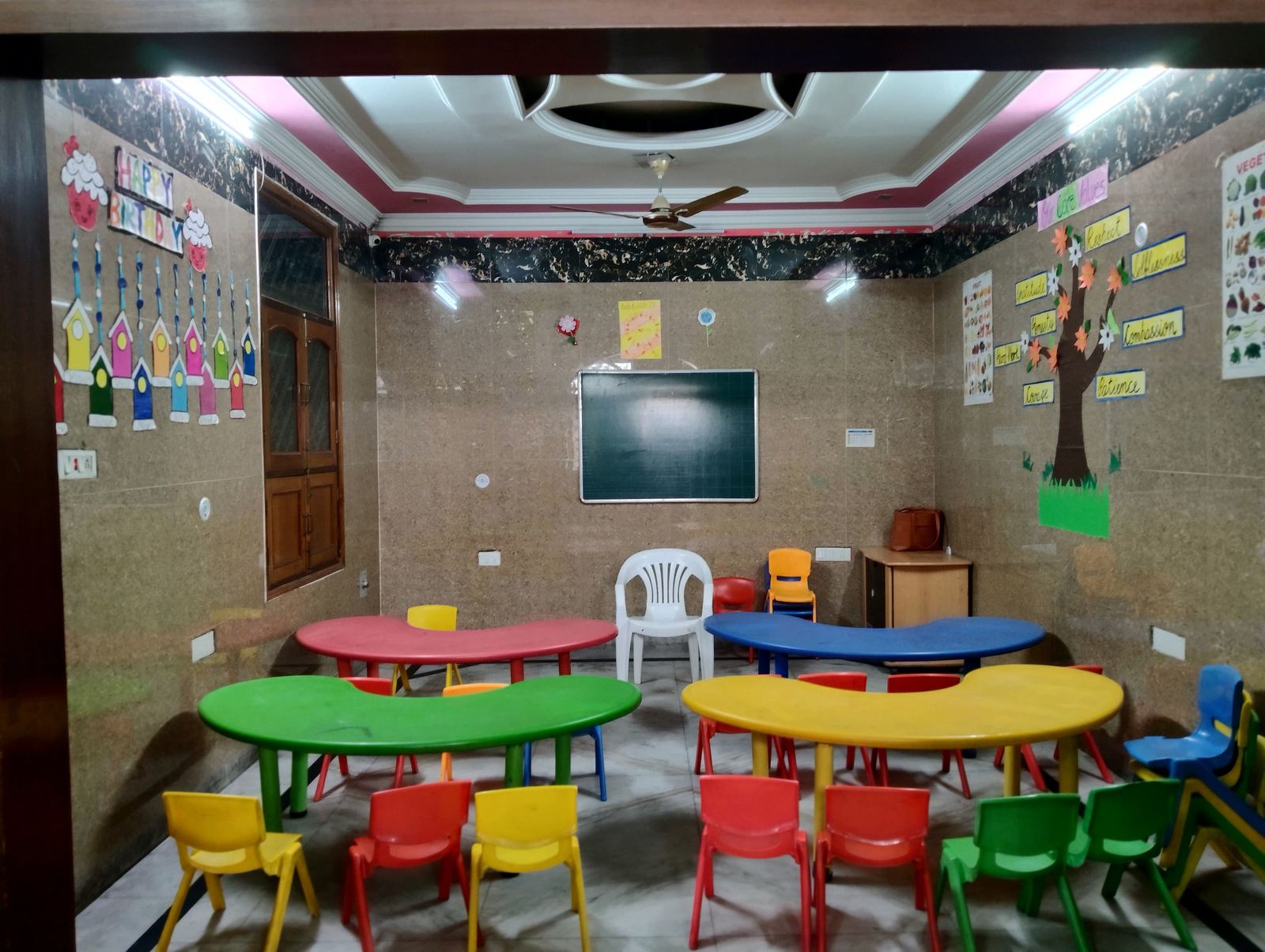 Prakriti classroom with a nature-themed learning corner