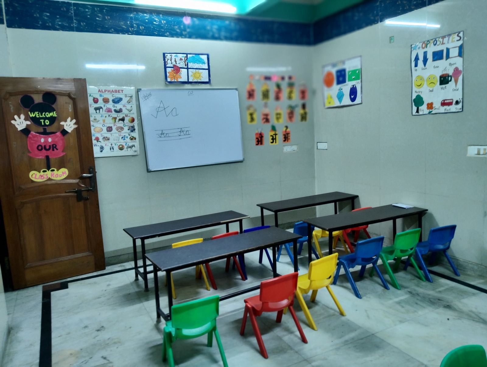 Prakriti classroom with Welcome to Our Classroom door decor